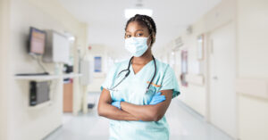 Novo piso da enfermagem eleva salário do profissional a R$ 4.750 por mês